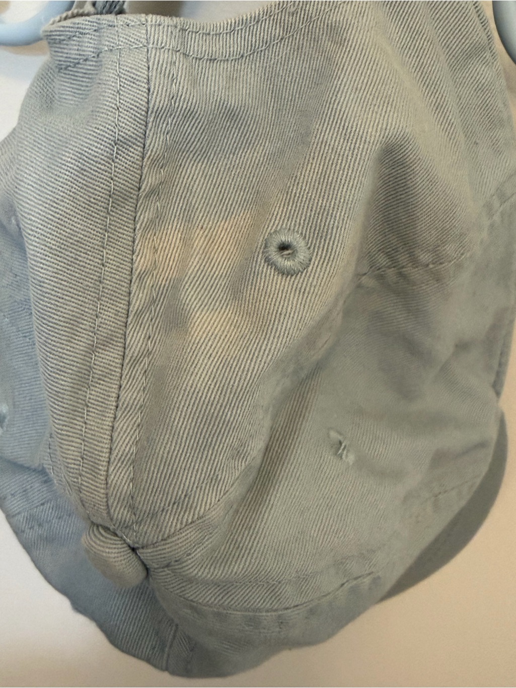 Kids Light Gray Baseball Cap With White 'L' Patch - Unbranded — image 5 of 5